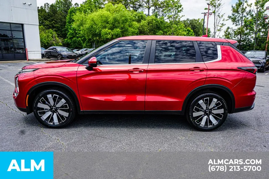 2025 Mitsubishi Outlander SE - Photo 7