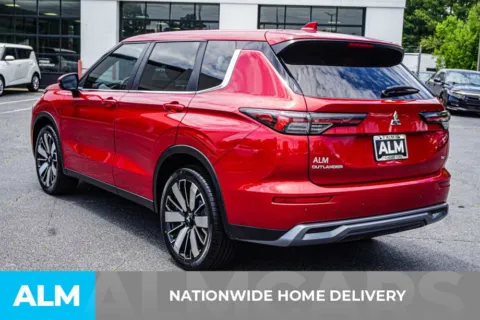 More photos of 2025 Mitsubishi Outlander SE at ALM Kennesaw, GA