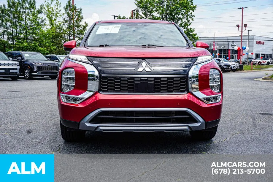 2025 Mitsubishi Outlander SE - Photo 10
