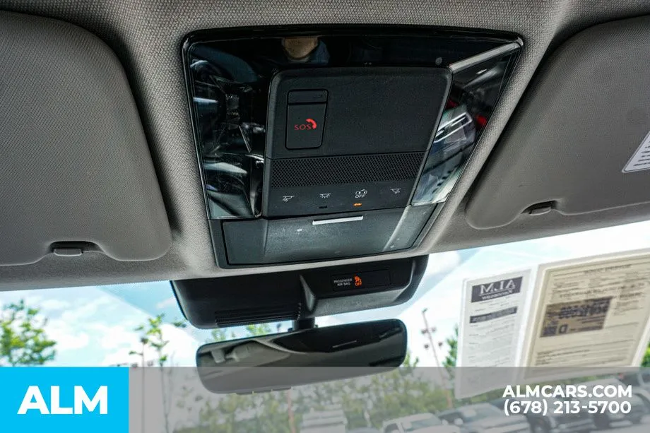 2025 Mitsubishi Outlander SE - Photo 35
