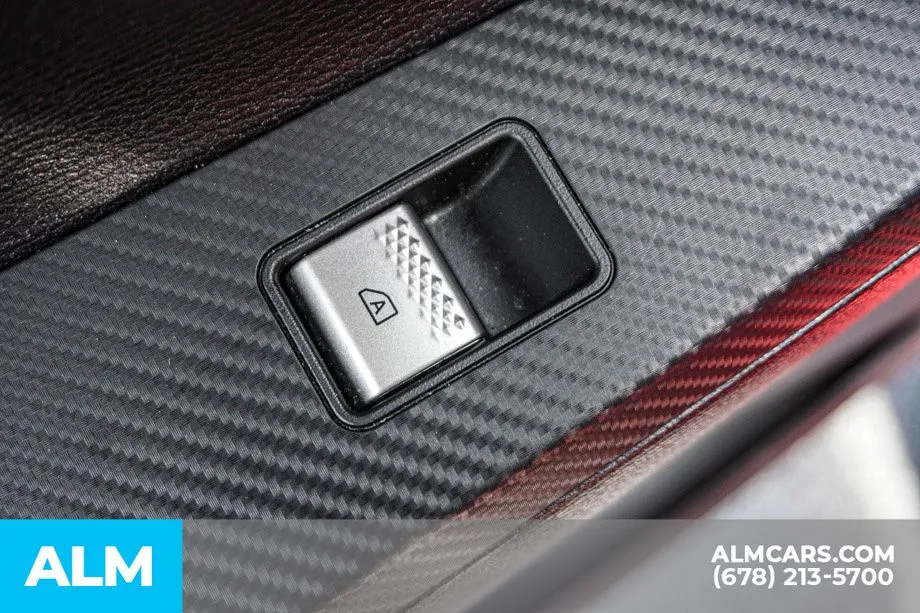 2025 Mitsubishi Outlander SE - Photo 55