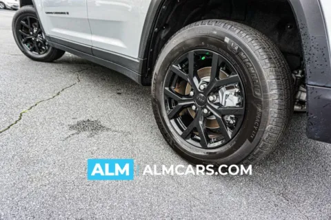 Silver 2025 Jeep Grand Cherokee Altitude for sale in Kennesaw, GA
