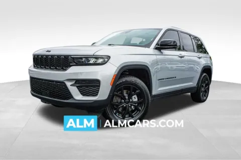 Silver 2025 Jeep Grand Cherokee Altitude for sale in Kennesaw, GA