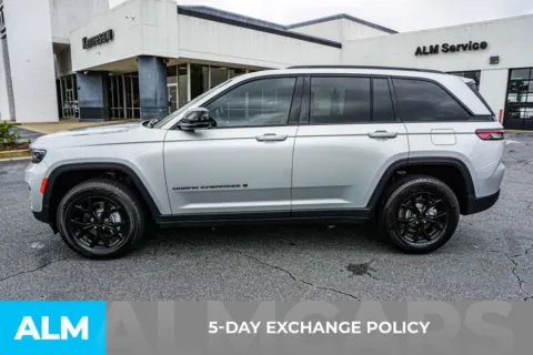 More photos of 2025 Jeep Grand Cherokee Altitude at ALM Kennesaw, GA