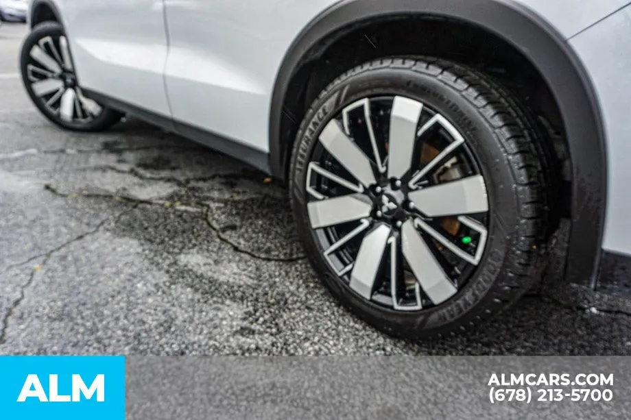 2025 Mitsubishi Outlander SE - Photo 16