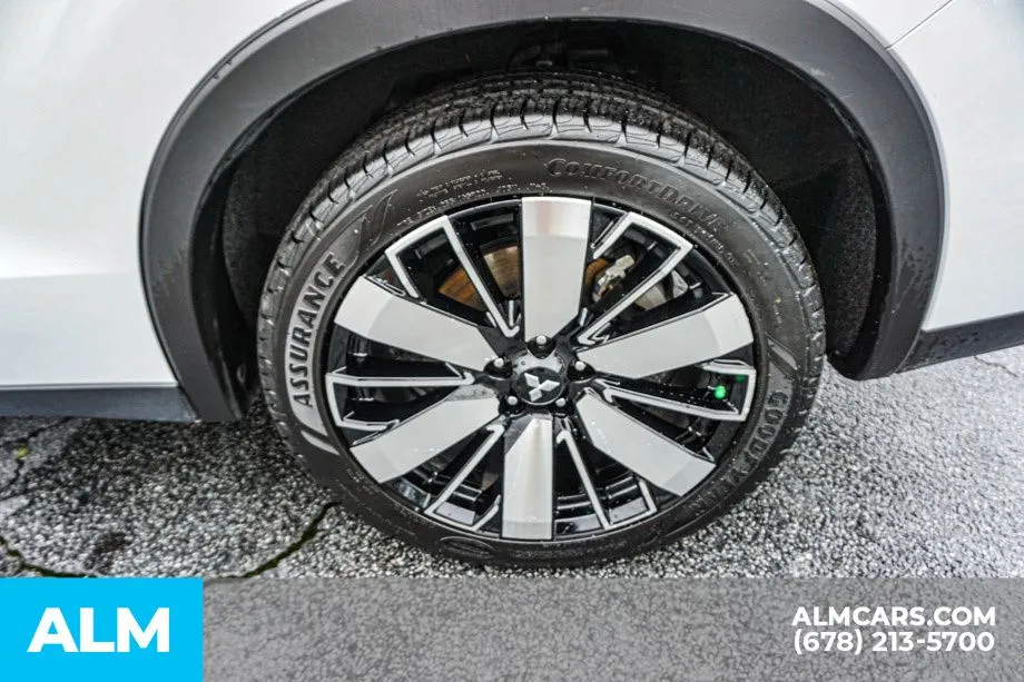 2025 Mitsubishi Outlander SE - Photo 17