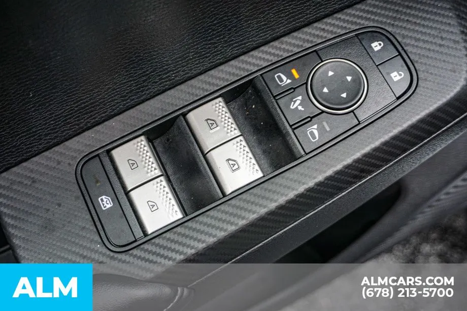 2025 Mitsubishi Outlander SE - Photo 51