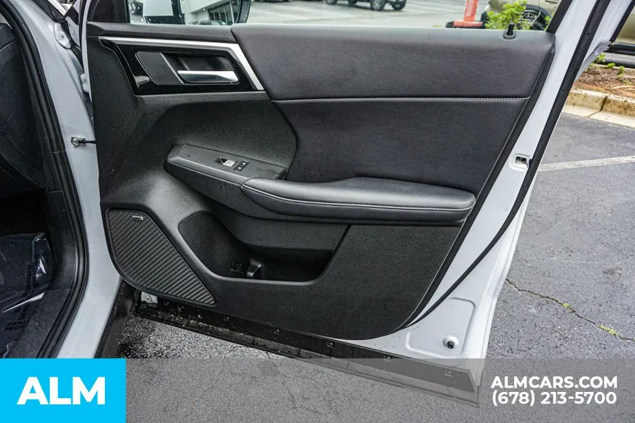 2025 Mitsubishi Outlander SE - Photo 56