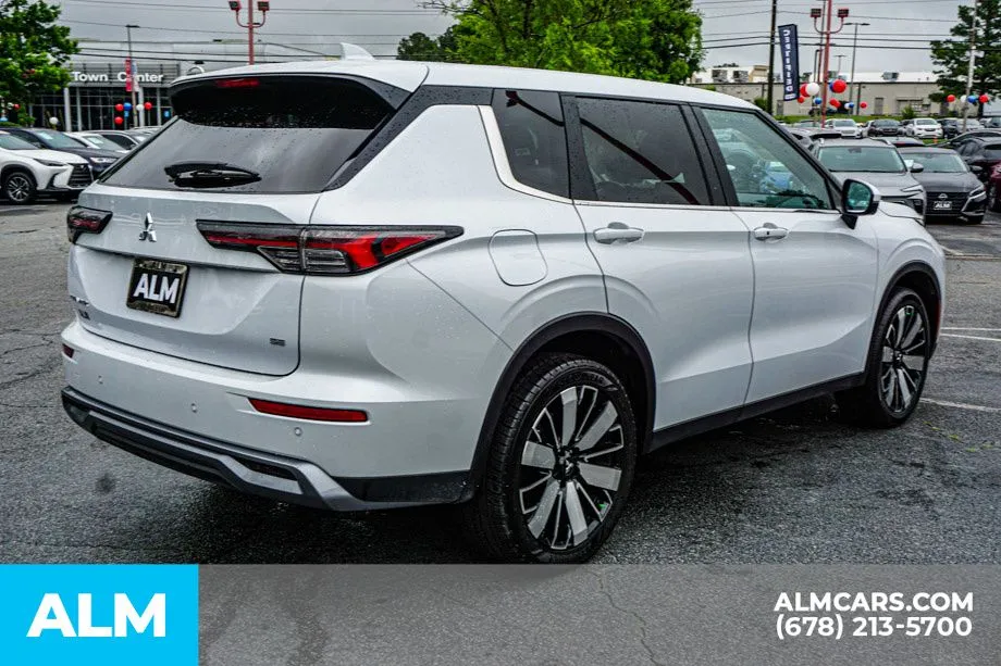 2025 Mitsubishi Outlander SE - Photo 6