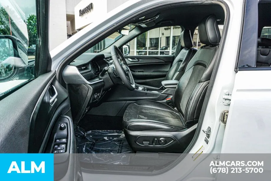 2025 Jeep Grand Cherokee Altitude - Photo 19
