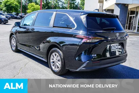 More photos of 2026 Toyota Sienna LE at ALM Kennesaw, GA