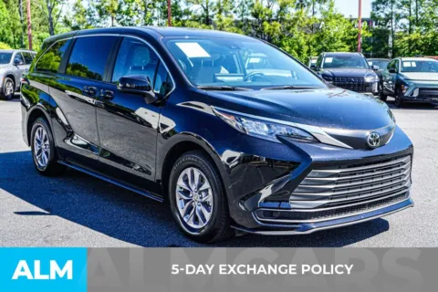 More photos of 2026 Toyota Sienna LE at ALM Kennesaw, GA