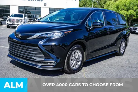 Another view of 2026 Toyota Sienna LE for sale in Kennesaw, GA at ALM Kennesaw