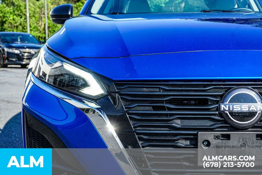 2025 Nissan Altima SV - Photo 12