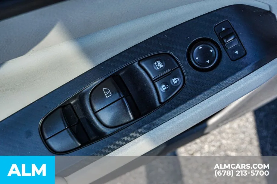 2025 Nissan Altima SV - Photo 46