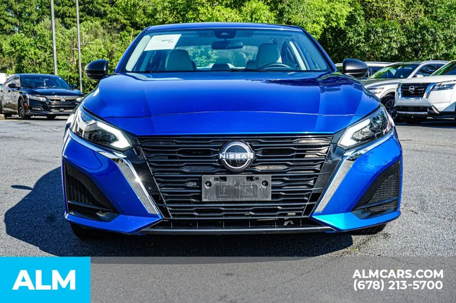 2025 Nissan Altima SV - Photo 10