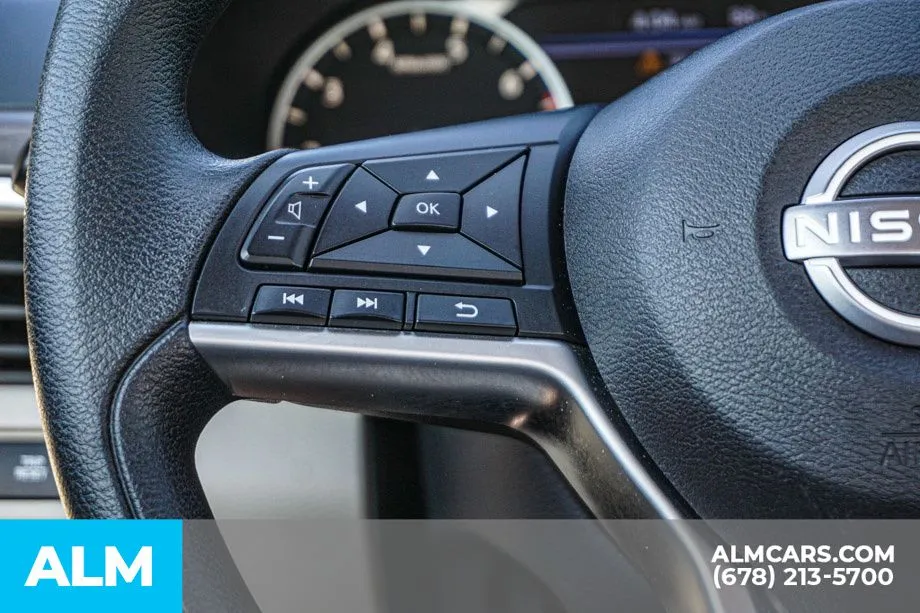 2025 Nissan Altima SV - Photo 29