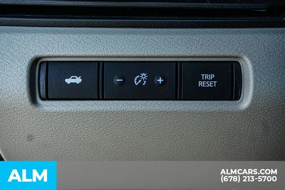 2025 Nissan Altima SV - Photo 44