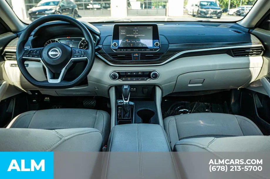 2025 Nissan Altima SV - Photo 25