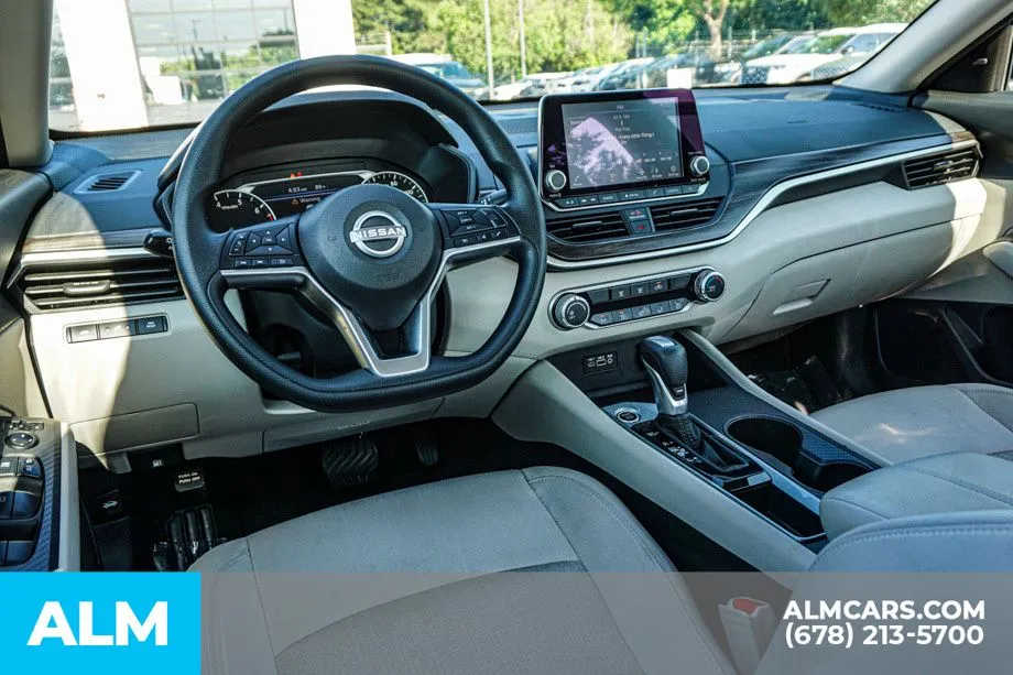 2025 Nissan Altima SV - Photo 27