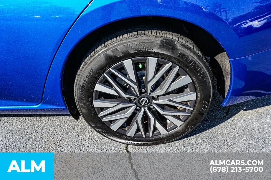 2025 Nissan Altima SV - Photo 17
