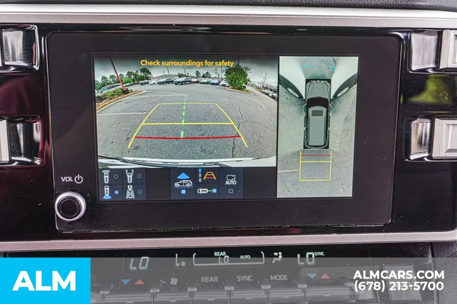 2025 Toyota Sequoia SR5 - Photo 38