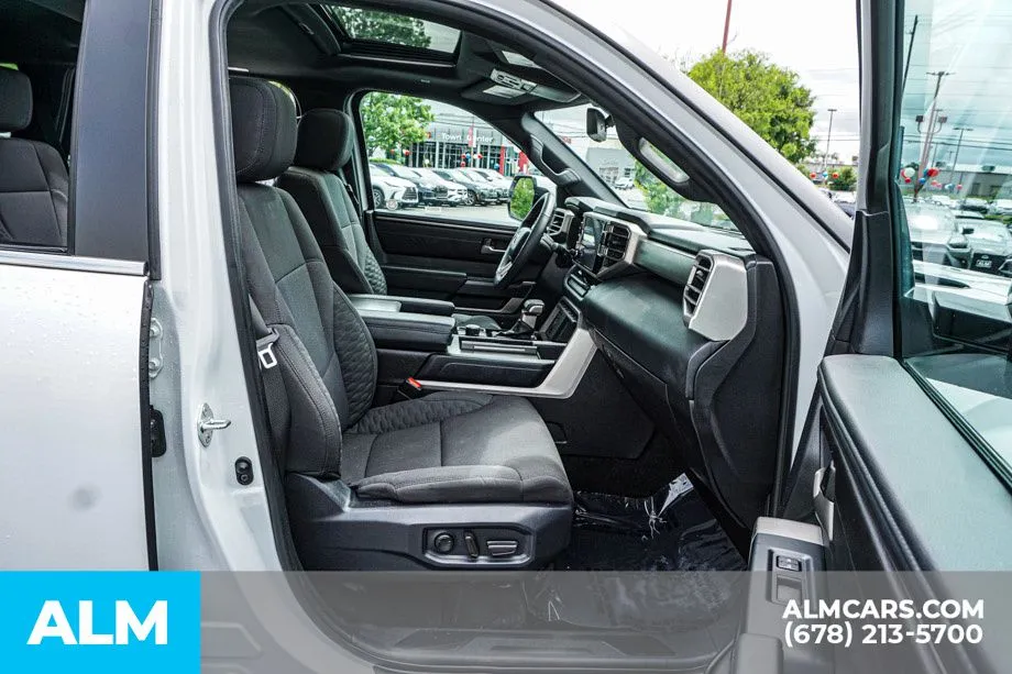 2025 Toyota Sequoia SR5 - Photo 25