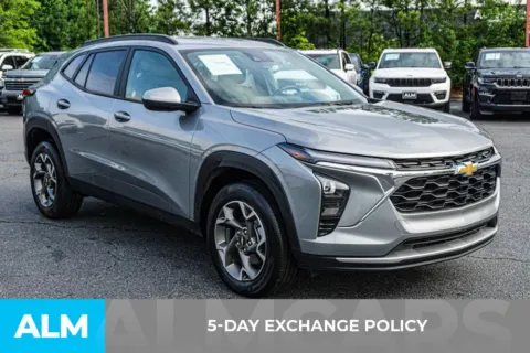 More photos of 2025 Chevrolet Trax LT at ALM Kennesaw, GA