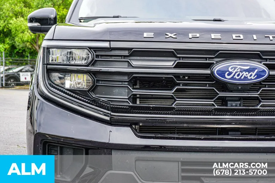 2025 Ford Expedition Active - Photo 12