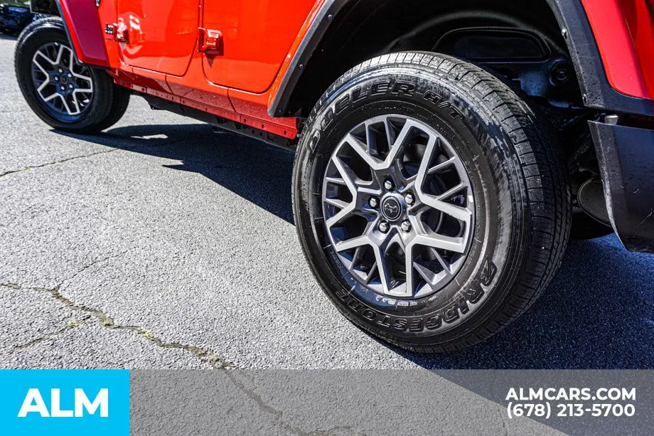 2025 Jeep Wrangler 4-Door Sahara - Photo 16