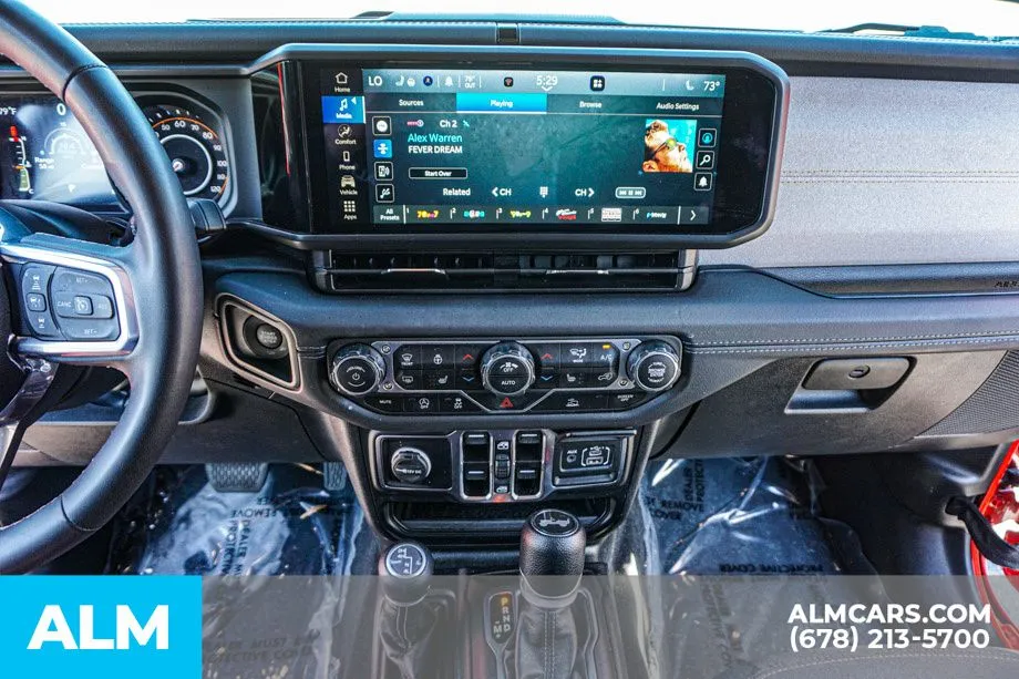 2025 Jeep Wrangler 4-Door Sahara - Photo 43