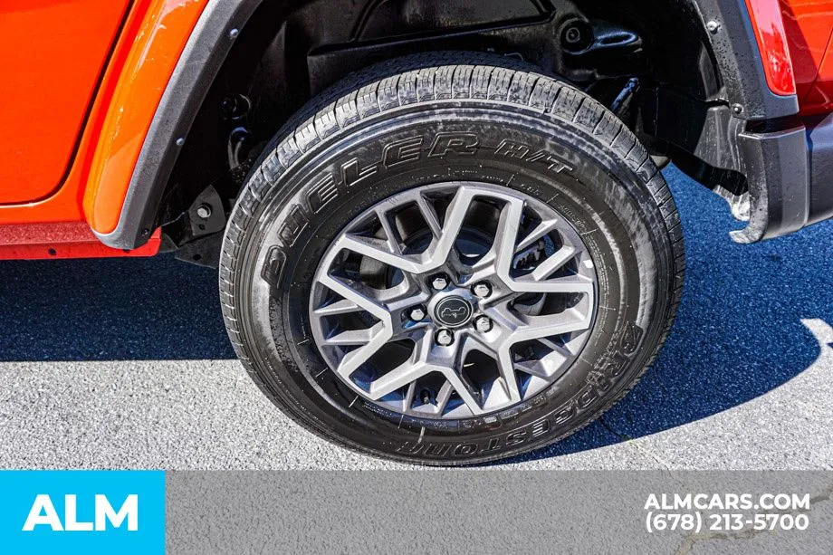 2025 Jeep Wrangler 4-Door Sahara - Photo 17