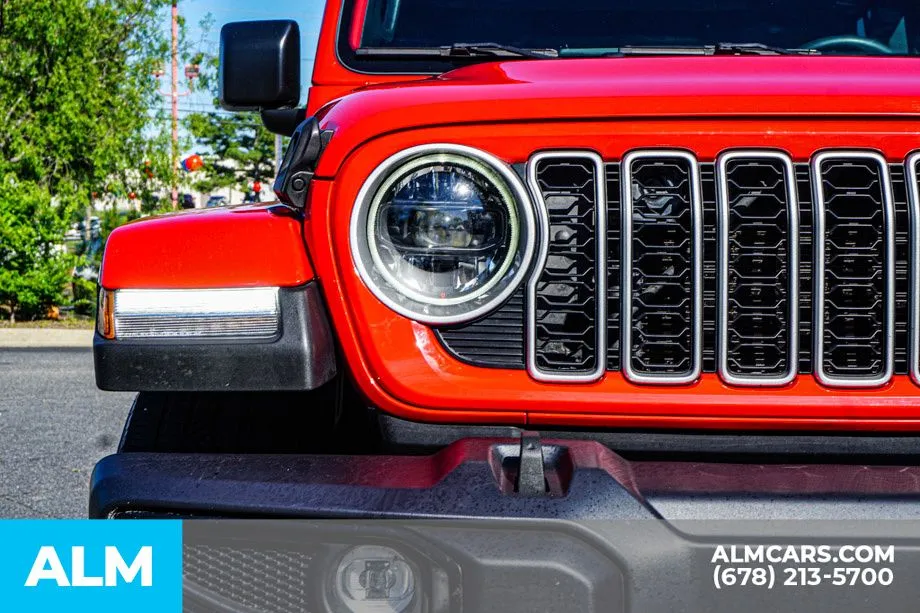 2025 Jeep Wrangler 4-Door Sahara - Photo 12