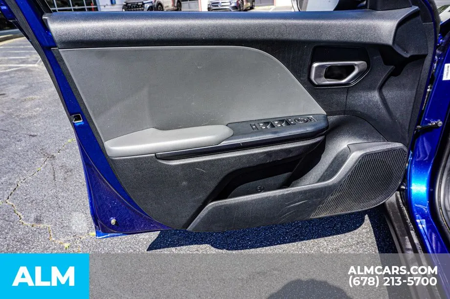 2025 Kia K4 LXS - Photo 45