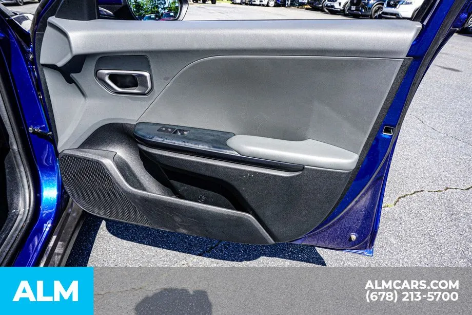 2025 Kia K4 LXS - Photo 49