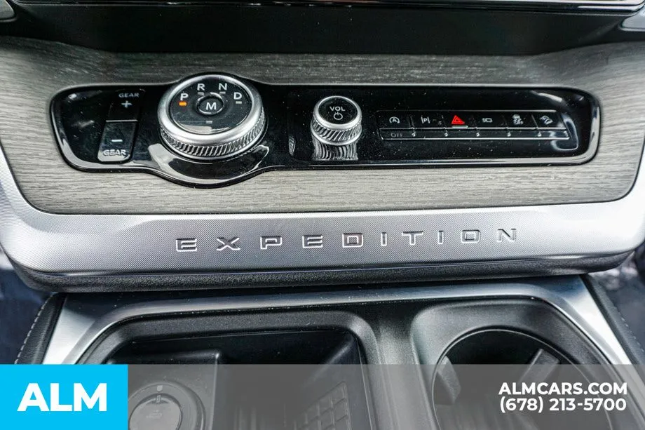 2025 Ford Expedition Platinum - Photo 45