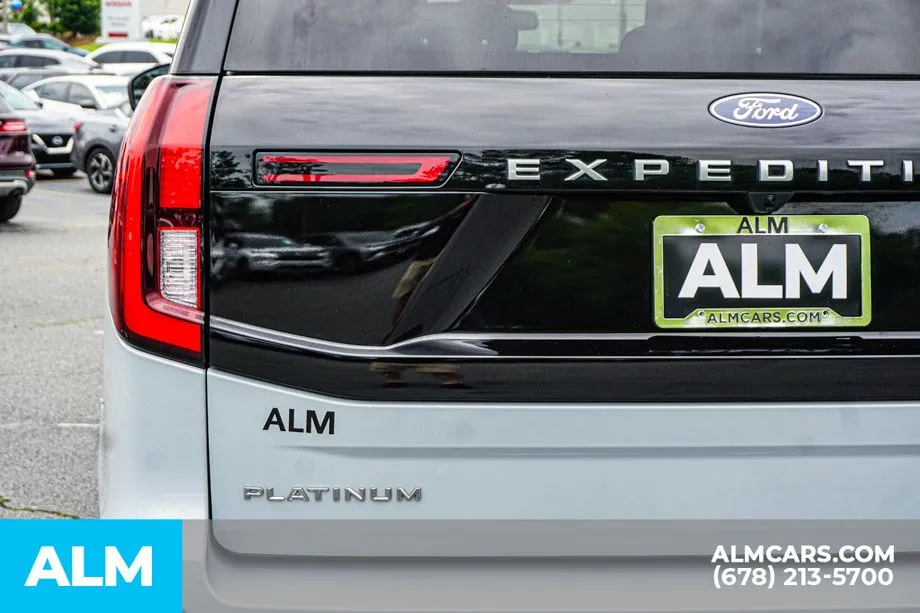 2025 Ford Expedition Platinum - Photo 13