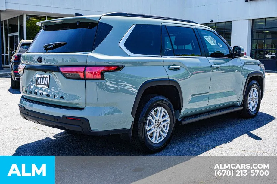 2024 Toyota Sequoia SR5 - Photo 6