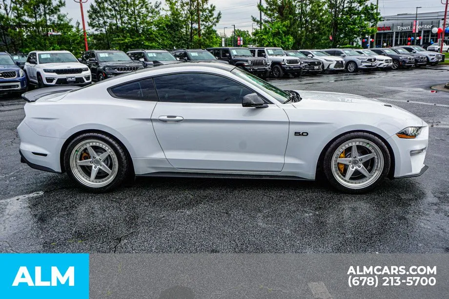 2022 Ford Mustang GT Premium - Photo 9
