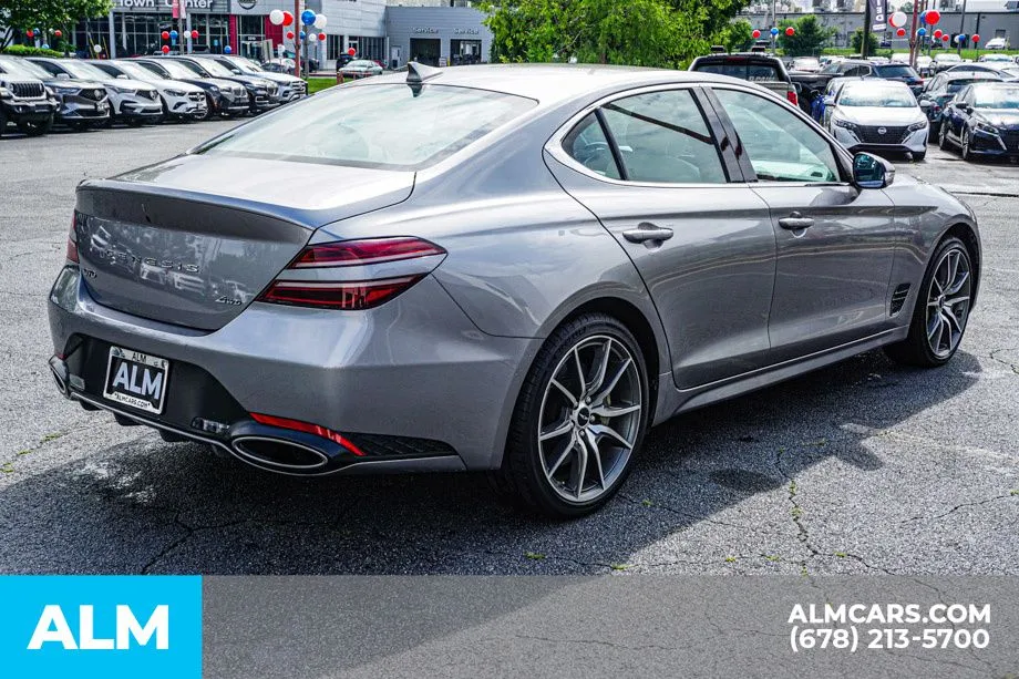 2025 GENESIS G70 Standard - Photo 6