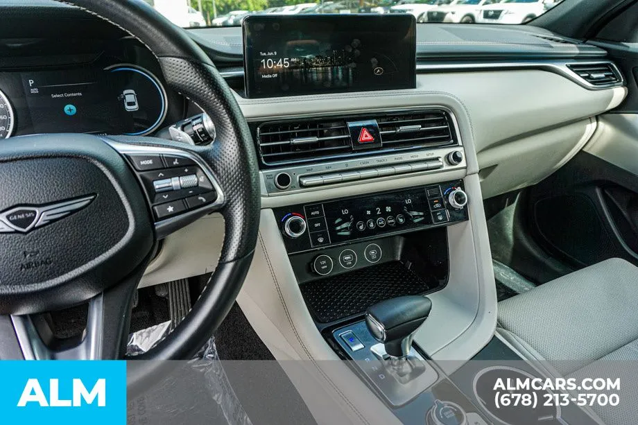 2025 GENESIS G70 Standard - Photo 32