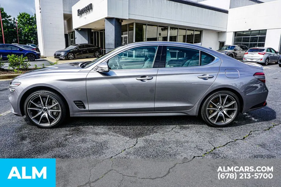 2025 GENESIS G70 Standard - Photo 7
