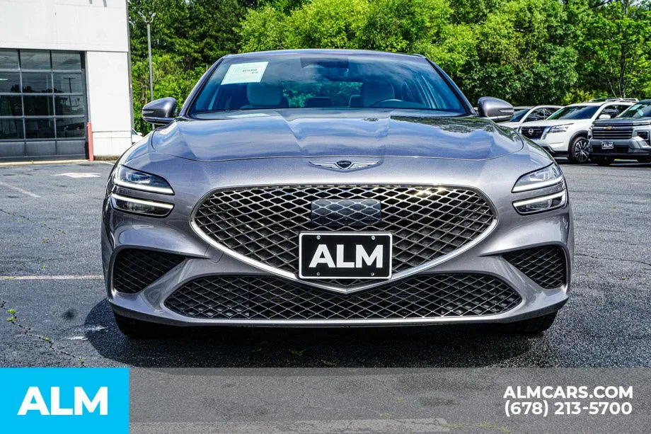 2025 GENESIS G70 Standard - Photo 10