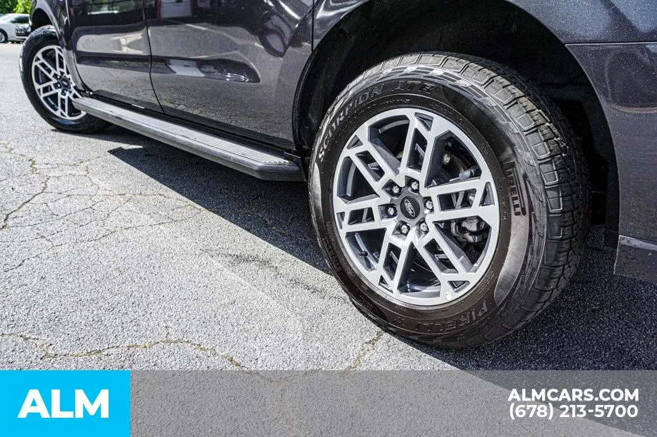 2025 Ford Expedition Active - Photo 16