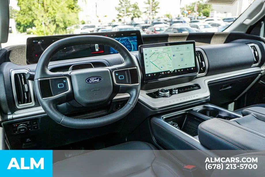2025 Ford Expedition Active - Photo 29