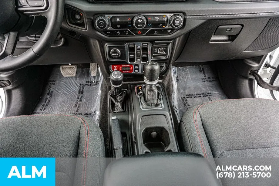 2025 Jeep Wrangler 4-Door Rubicon - Photo 43
