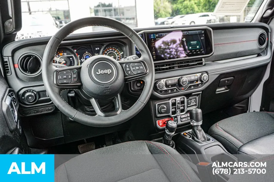 2025 Jeep Wrangler 4-Door Rubicon - Photo 28