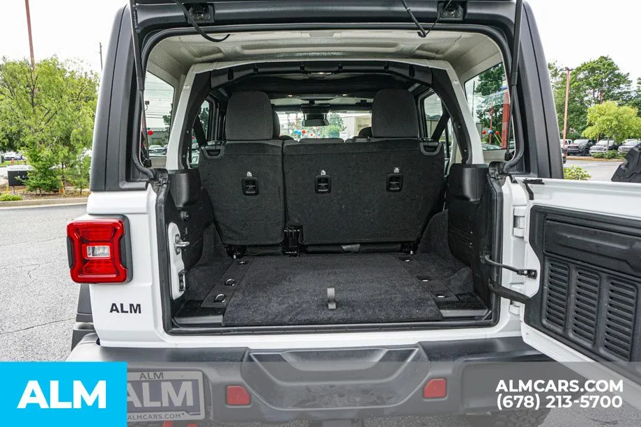 2025 Jeep Wrangler 4-Door Rubicon - Photo 24