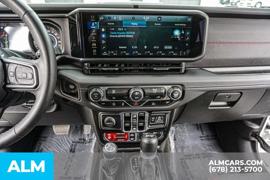 2025 Jeep Wrangler 4-Door Rubicon - Photo 42