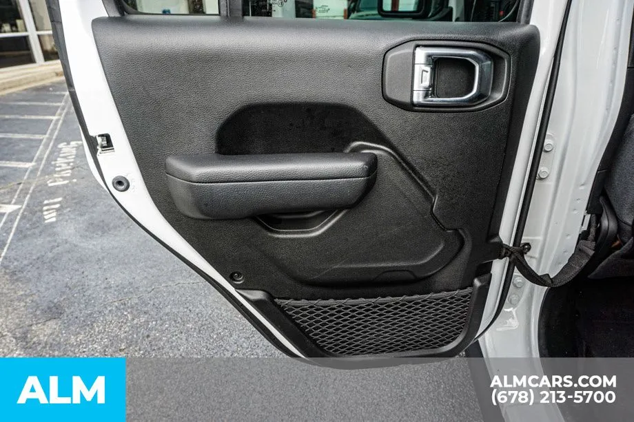 2025 Jeep Wrangler 4-Door Rubicon - Photo 52